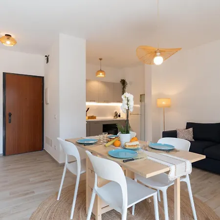 200 Meters From The Sea - Private Covered Parking Apartmán *