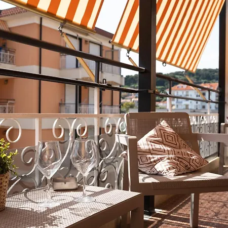 Apartamento 200 Meters From The Sea - Private Covered Parking